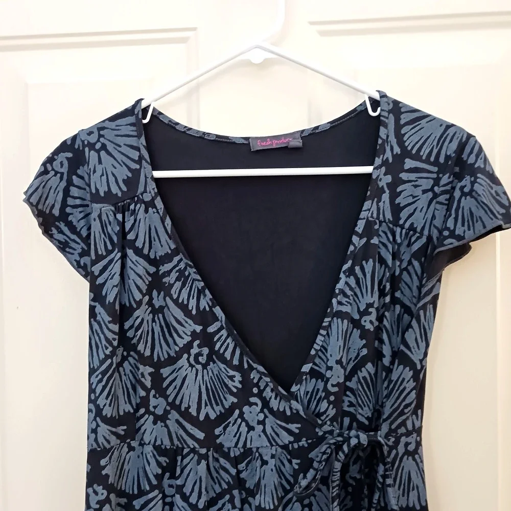 Fresh‎ Produce Faux Wrap Dress Size Small USA Made Rayon Blend Blue Shell Print